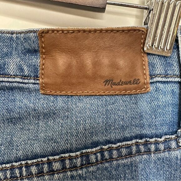 Madewell The High-Rise Slim Boyjean Distressed in Lita Wash: Step-Hem Size 26 - Picture 11 of 14